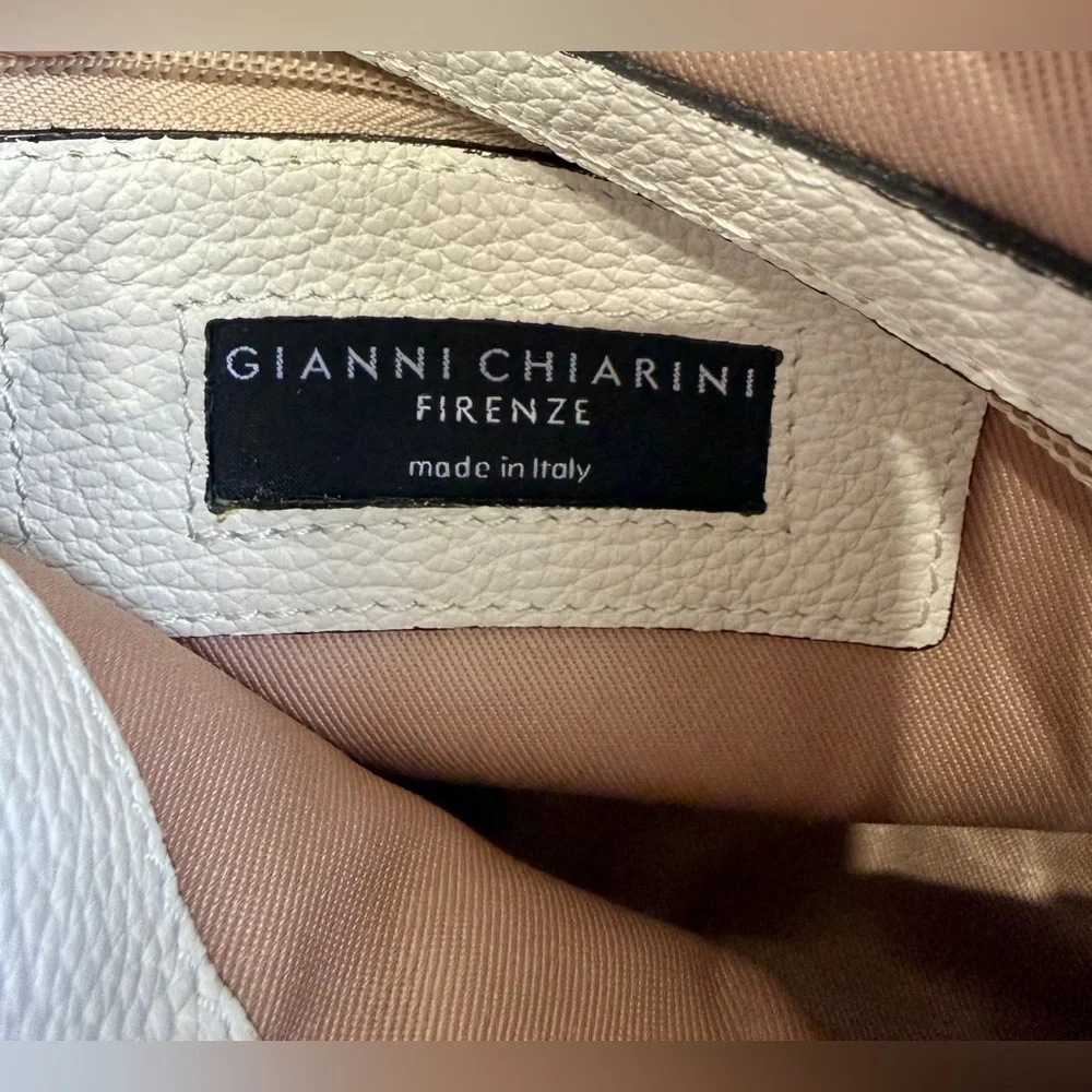 Gianni Chiarini Italian Leather White Saddle Crossbody Bag Suede Lined EUC